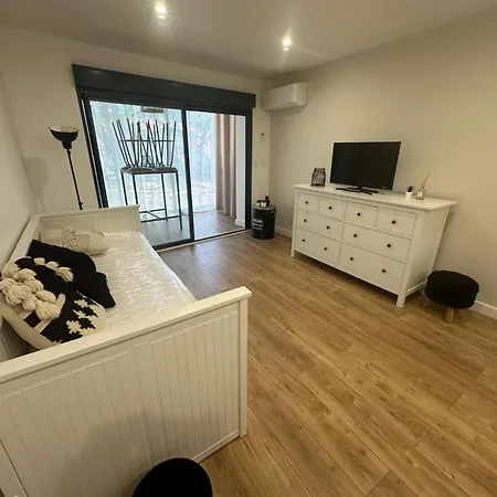 Avec Parking Prive, Et Centre A Pied 1 شقة